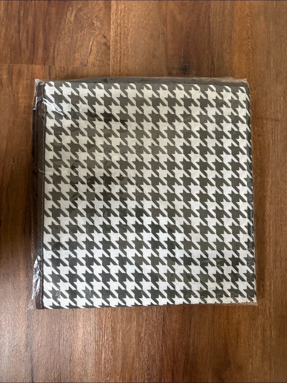 Large Black & White Houndstooth Storage Bag